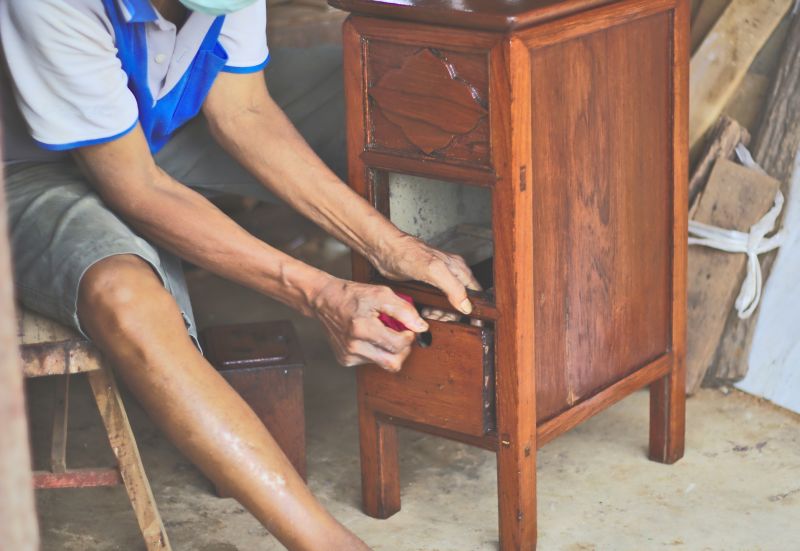 Laminate Furniture Repair Service